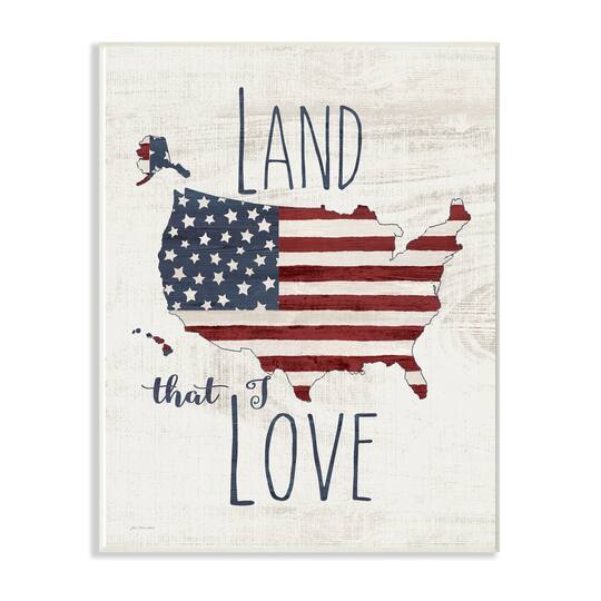 Stupell Industries Land That I Love Stars and Stripes Americana Rustic Wood Look Sign, 10" x 15"